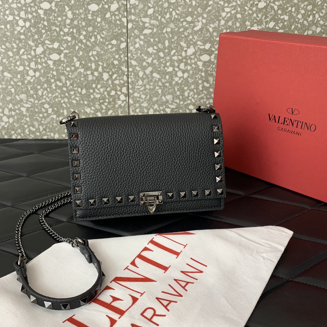 Valentino Garavani Rockstud Small Shoulder Bag in Black Grainy Calfskin